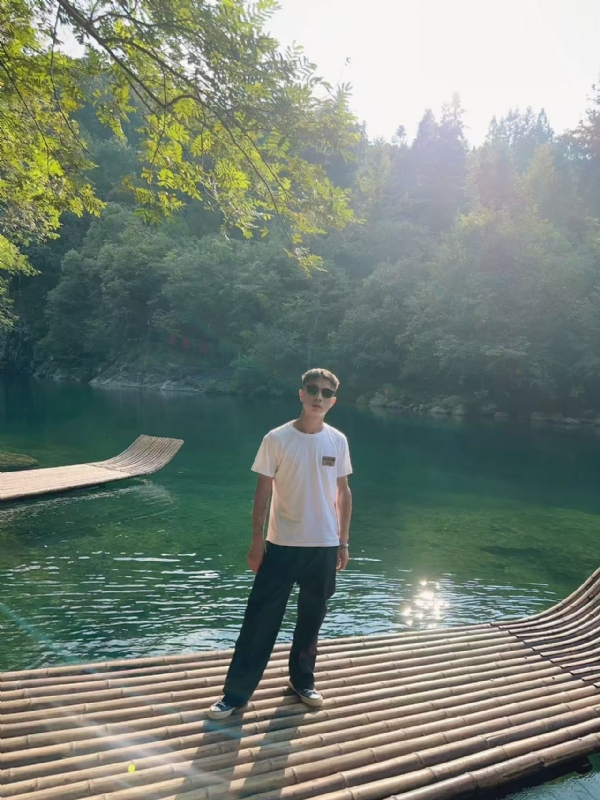 林言的第二张照片--池州残疾人相亲网